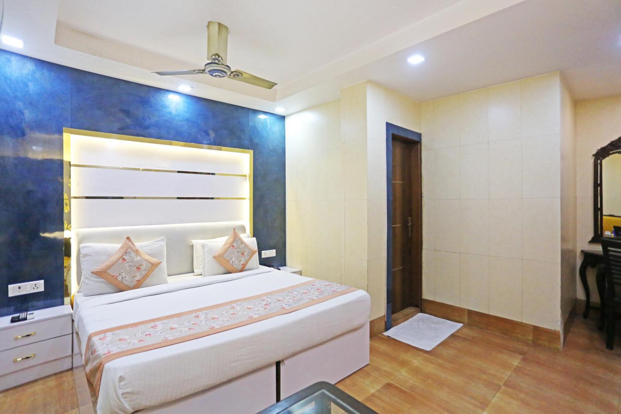 Hotel Preet Palace -5 Mints Walk From Nizamuddin Railway Station Nové Dillí Exteriér fotografie